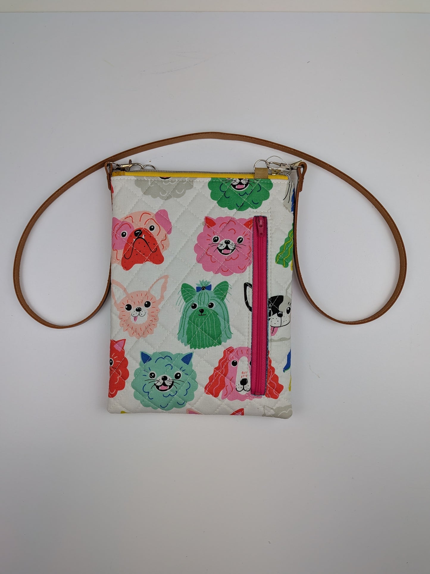 Quilted Travel Bag (White, Dogs)