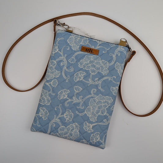 Quilted Travel Bag (Baby Blue, Flower)