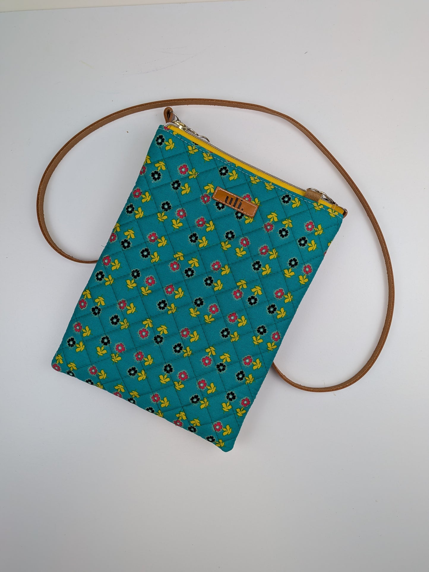 Quilted Travel Bag (Dark Teal, flower)