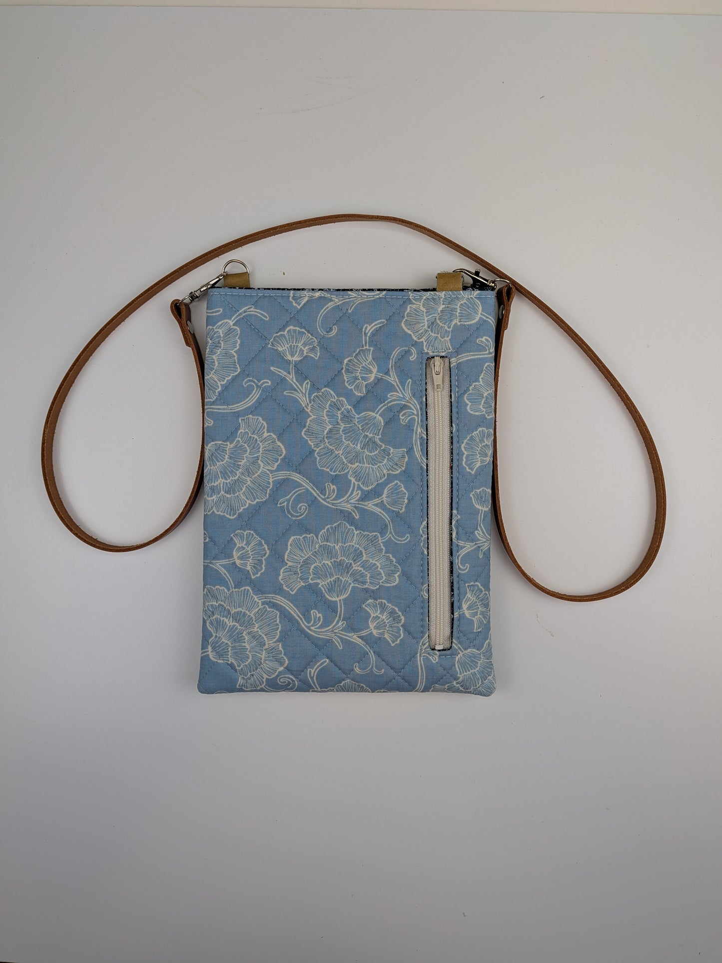 Quilted Travel Bag (Baby Blue, Flower)