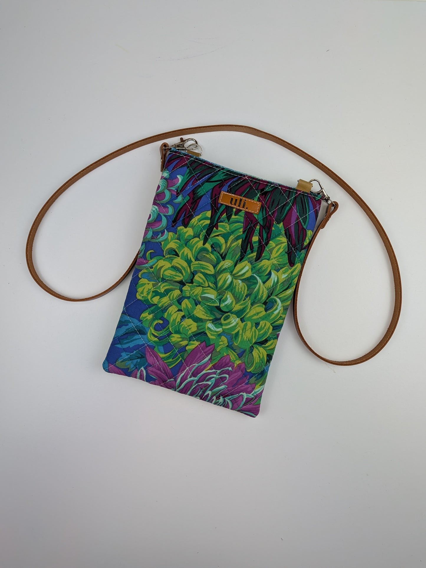 Quilted Travel Bag (Green &Blue, Plants)