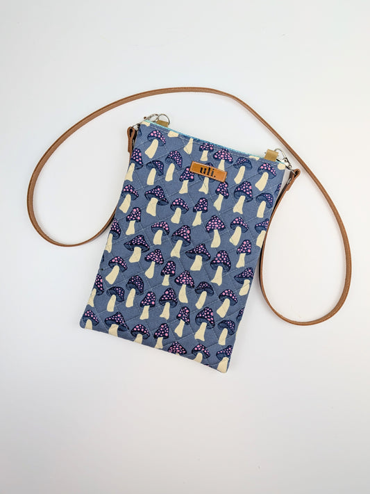 Quilted Travel Bag (Blue, Mushroom)